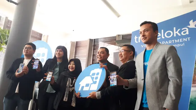 Nicholas Saputra ketika menghadiri gelar wicara bertema wisata.