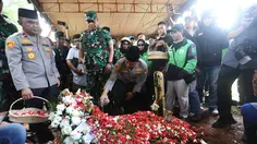 Setahun Berlalu, Makam Affan Kurniawan Tak Sepenuhnya Sepi