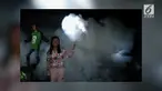 Gelembung busa misterius muncul di Jepara. Warga berdatangan untuk melihat dan berfoto bersama gelembung tersebut.