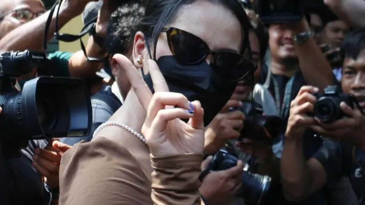 VIDEO: Siskaeee Penuhi Panggilan Polisi Kasus Produksi Film Dewasa Kelas Bintang