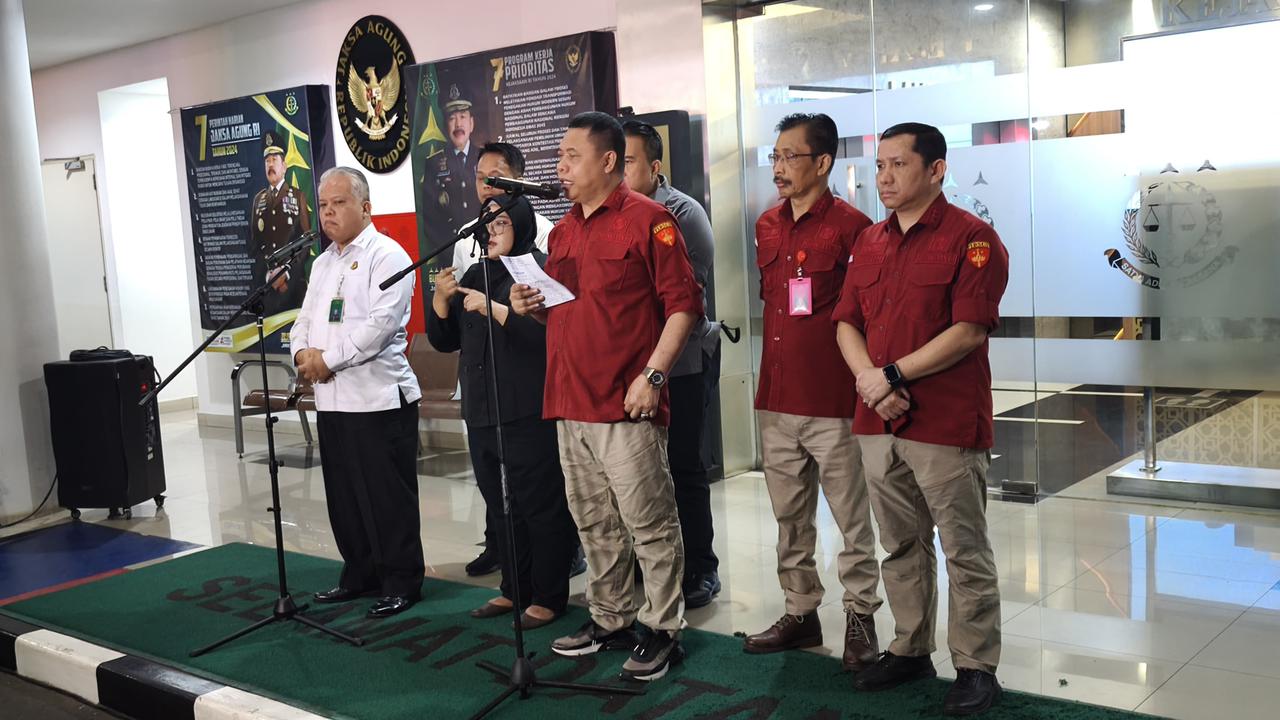 Tangkap Eks Pejabat MA Terkait Vonis Bebas Ronald Tannur, Kejagung Sita Duit Rp1 T dan 51 Kg Emas Hasil 'Urus' Kasus