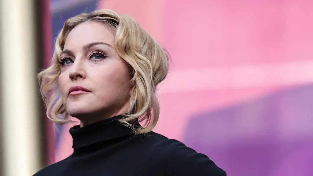 Madonna:  Insiden BRIT Awards Paling Memalukan Buatku