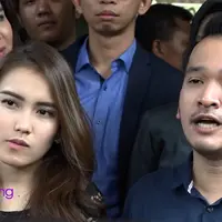 Ruben Onsu dan Ayu Ting Ting memiliki tanggapan gemas dengan tersangka. Mereka menyerahkan kasus ini sepenuhnya kepada proses hukum yang berjalan nantinya.
