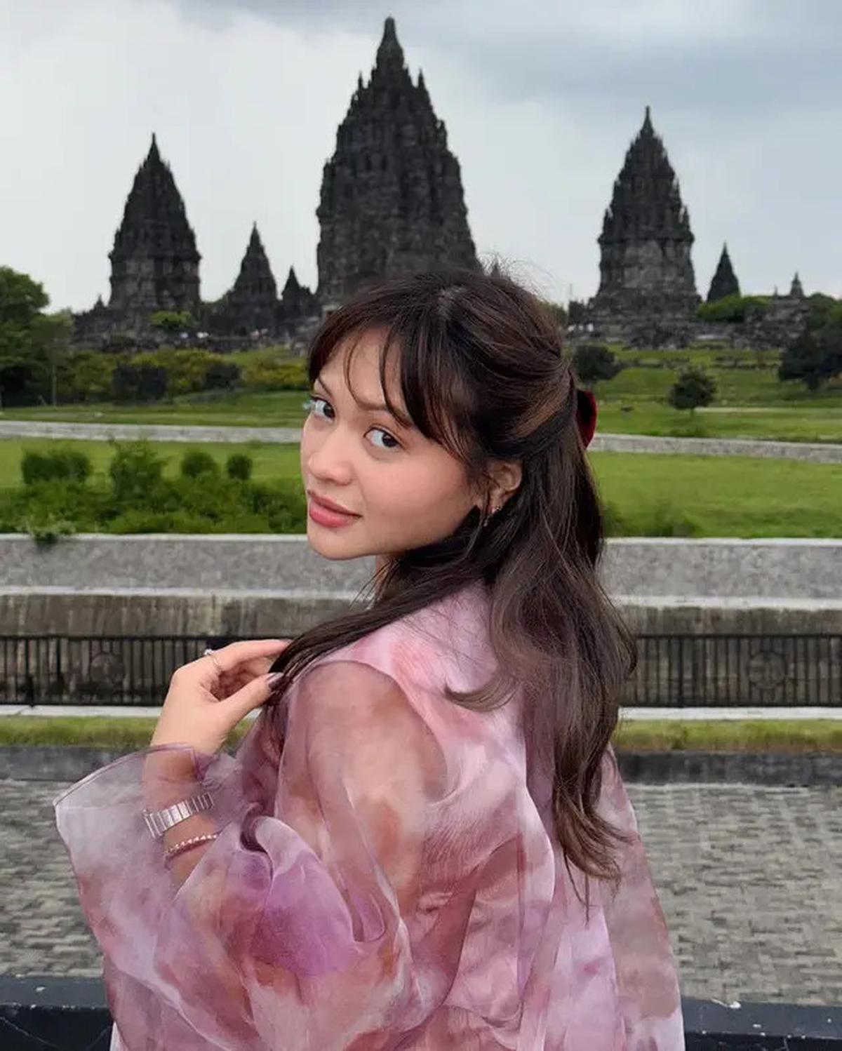 Amel Carla Enggan Buru-buru Menikah, Akui Masih Banyak yang Ingin Dicapai