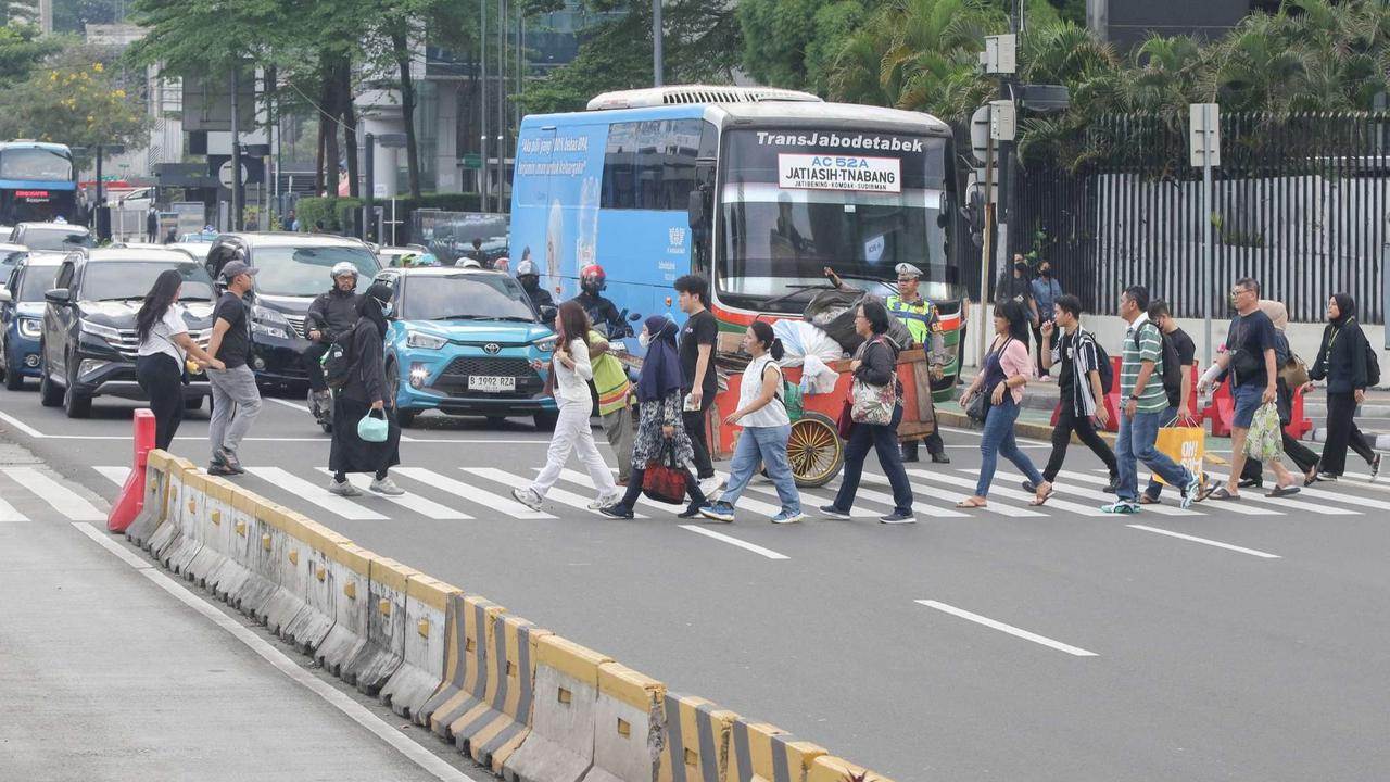 Badai PHK 2025 Kian Mengkhawatirkan