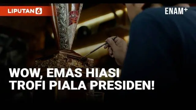 Ada yang istimewa pada tampilan trofi Piala Presiden 2024. Tampilannya kian mewah dengan emas murni 24 karat yang melapisi trofi persembahan untuk jawara Piala Presiden 2024.