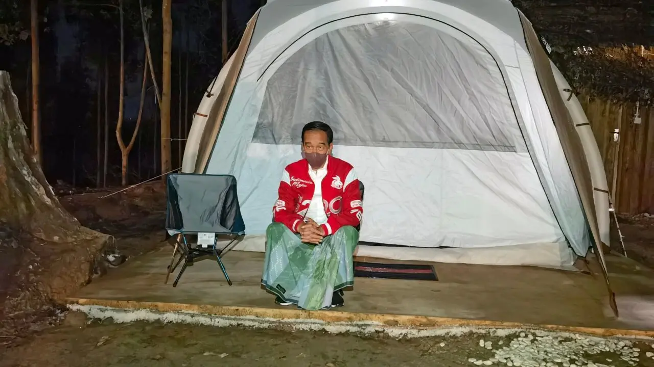 Saat Jokowi Berkemah di Sekitar Titik Nol IKN