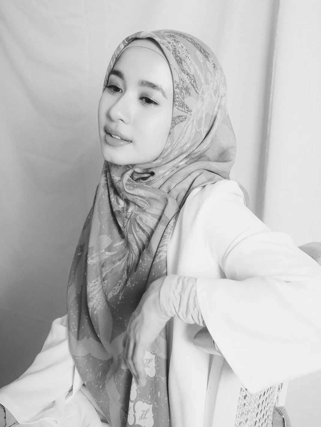 6 Gaya Hijab Laudya Cynthia Bella Yang Menawan Photo 5706