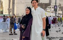 Umrah Perdana Marcell Darwin Usai Jadi Mualaf, Penuh Momen Haru