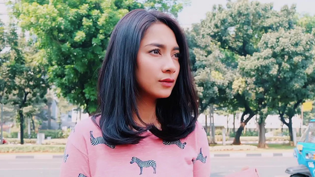[Bintang] Dinda Kirana