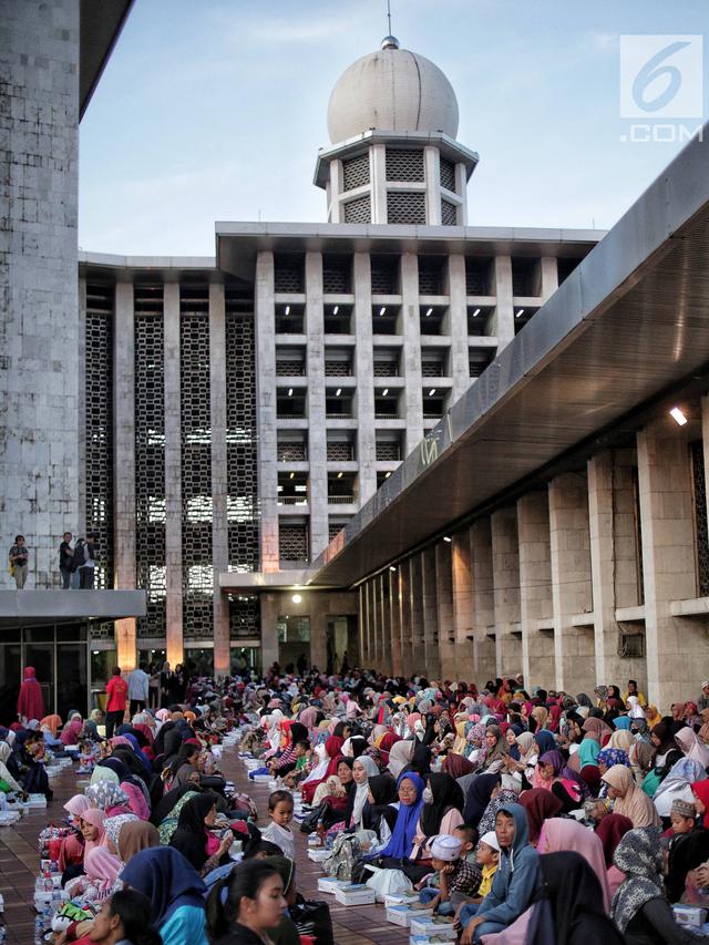 Nikmatnya Buka Puasa Bersama di Masjid Istiqlal