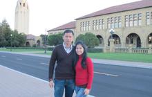 Annisa Pohan Mengulang Pose Foto 16 Tahun Lalu di Stanford, Dulu Harapan Kini Hati yang Tenang