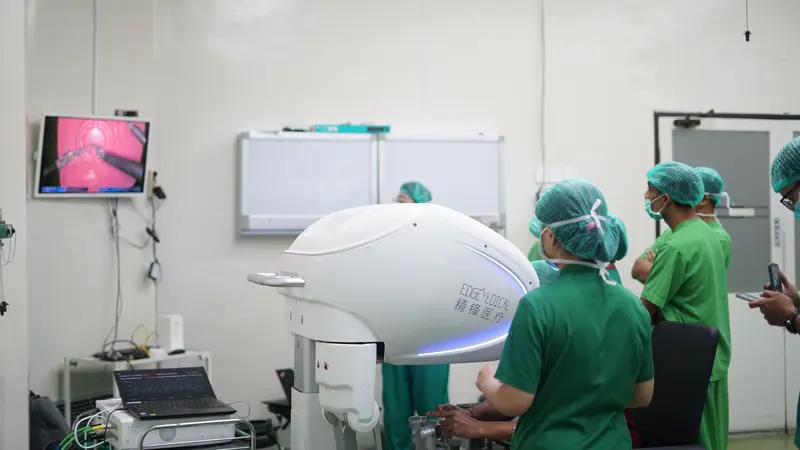 Penanganan Penyakit Urologi Perlu Ikuti Perkembangan Teknologi Seperti Telerobotic Surgery