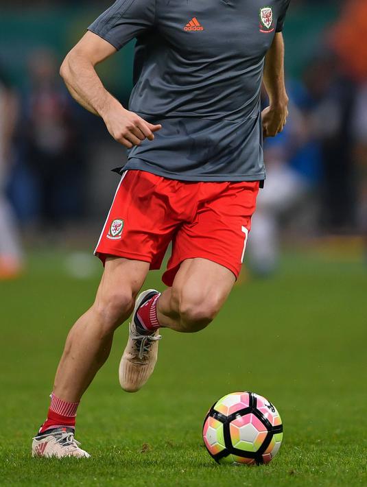 Hasilnya trofi pun gagal dibawa pulang pemain Real Madrid tersebut. Namun masih ada kesempatan bagi pemain 26 tahun tersebut untuk jajal kemampuan membawa Wales menjadi juara Piala Dunia. (AFP/Gabriel Buoys)