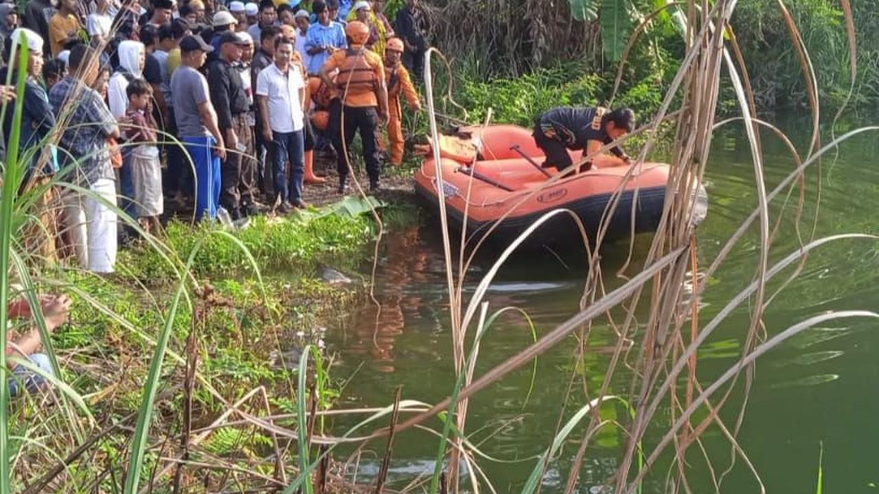 Tiga orang tenggelam di Danau Kuari, Kecamatan Cigudeg, Kabupaten Bogor, Jumat (14/7) dini hari.