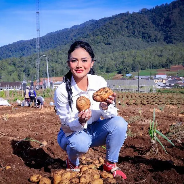 [Fimela] Krisdayanti