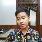 Wali Kota Solo Gibran Rakabuing Raka membeberkan alasan penolakan ajakan gabung PSI kepada wartawan di Balai Kota Solo, Rabu (23/8).(Liputan6.com/Fajar Abrori)