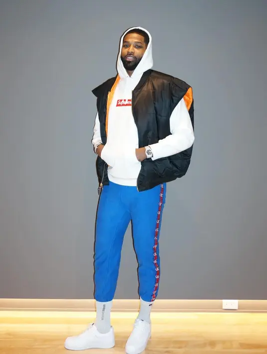 Penggemar pun mengingatkan soal Prince Thompson, anak pertama Tristan yang baru berusia satu tahun. (instagram/tristanthompson)