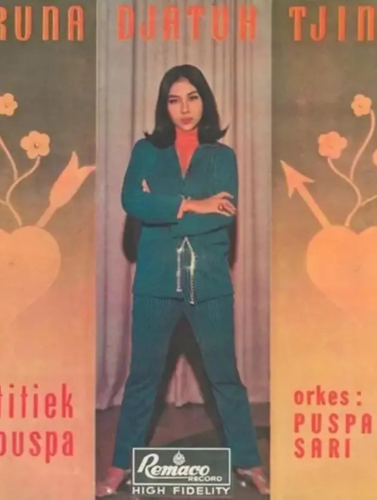 6 Potret Titiek Puspa Jadi Model Majalah, Penyanyi Legendaris Serba Bisa