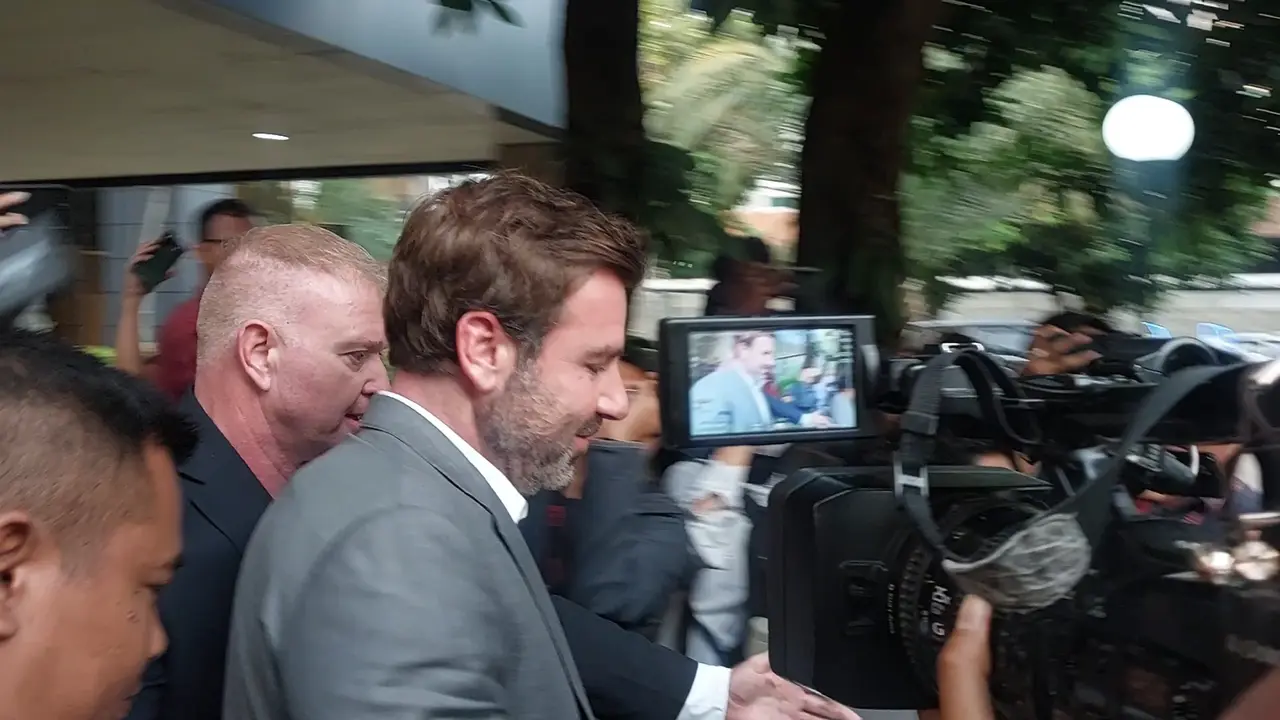 Vice President of Global Policy Apple, Nick Amman membocorkan hasil bahasannya dengan Menteri Perindustrian mengenai rencana investasi Apple di Indonesia