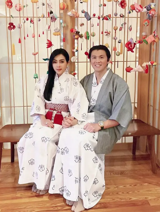 Syahrini dan Reino Barack (Instagram/princessyahrini)