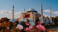 Hagia Sophia. Photo By Hasan Akbas on Unsplash