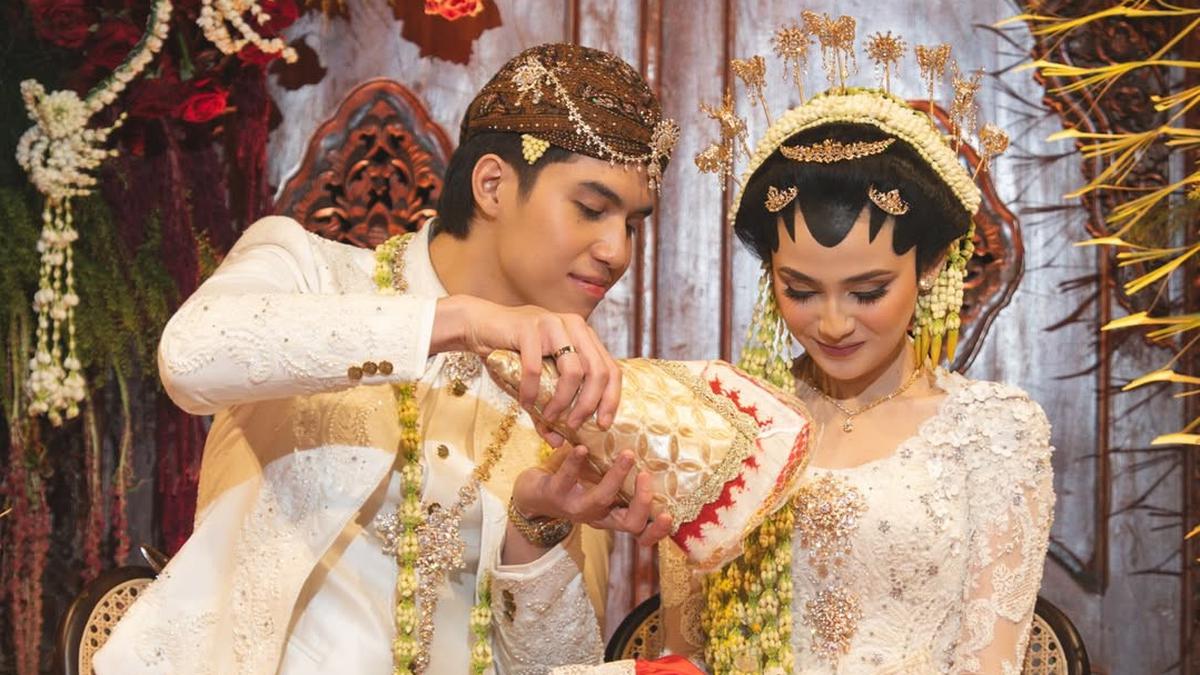 Syifa Hadju Ucapkan Selamat Ultah untuk El Rumi, Berharap Sisa Hidup Bahagia Selamanya