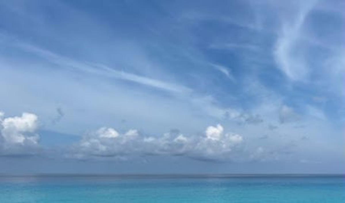 Melihat potensi yang dimiliki pulau ini, warga berharap pemerintah bisa menyediakan akomodasi yang lebih baik untuk mengunjugi Pantai Lamolo dan Pulau Simuk. Masyarakat setempat juga mengharapkan pembangunan yang memadai untuk mempermudah akses dalam berb