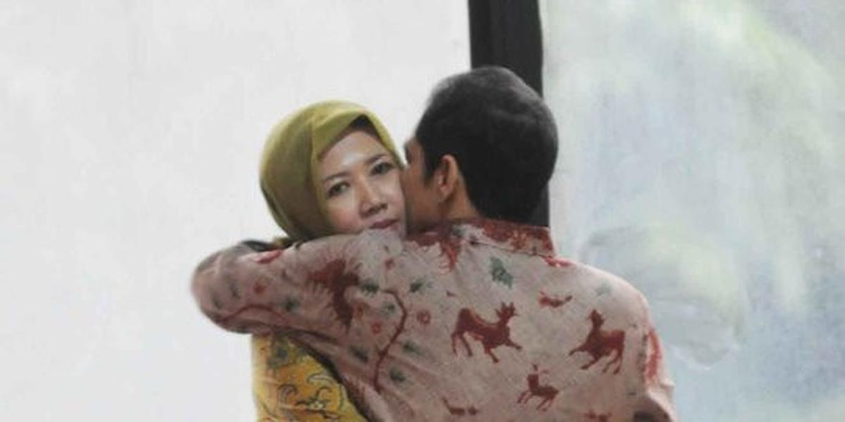 Wali Kota Palembang Romi Herton dan istrinya Masyito