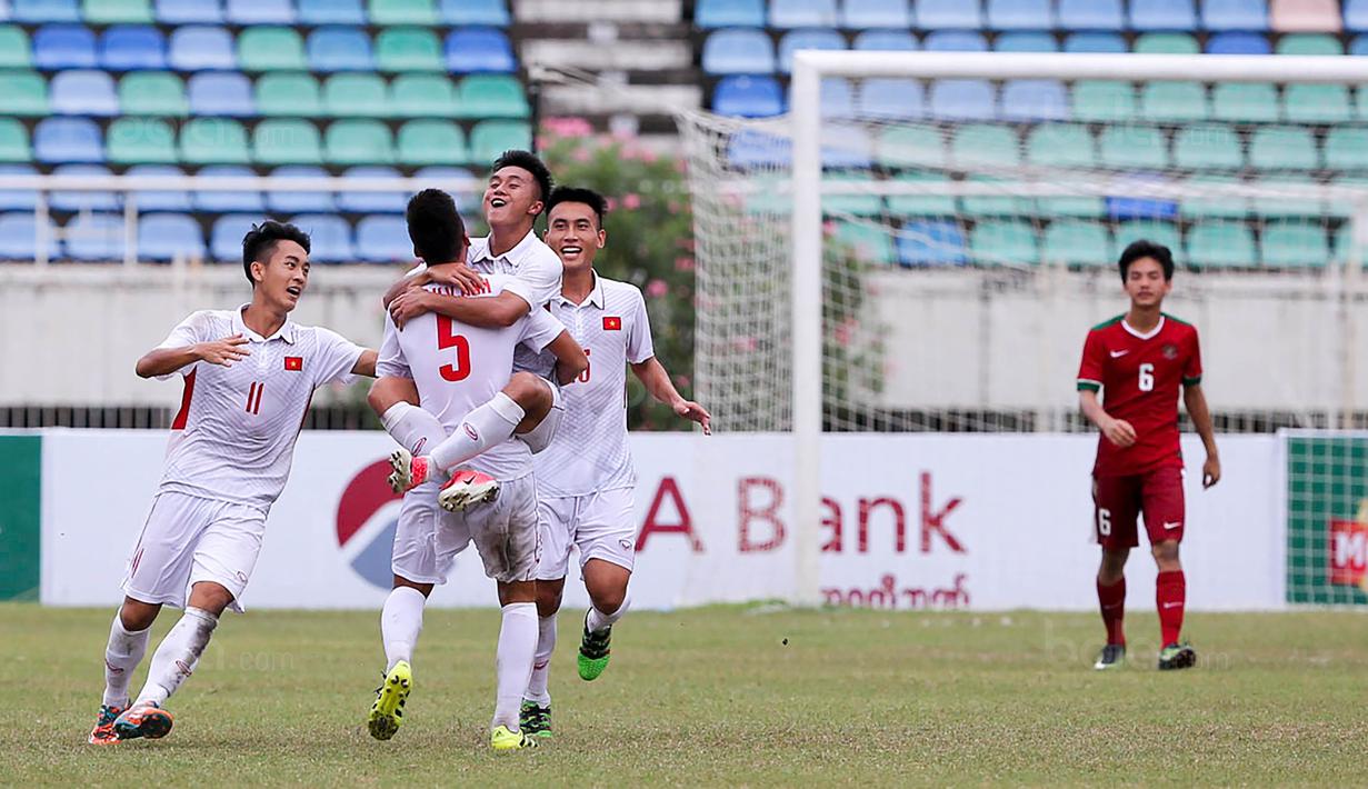 FOTO Indonesia Tak Berdaya Hadapi Vietnam Indonesia Bolacom