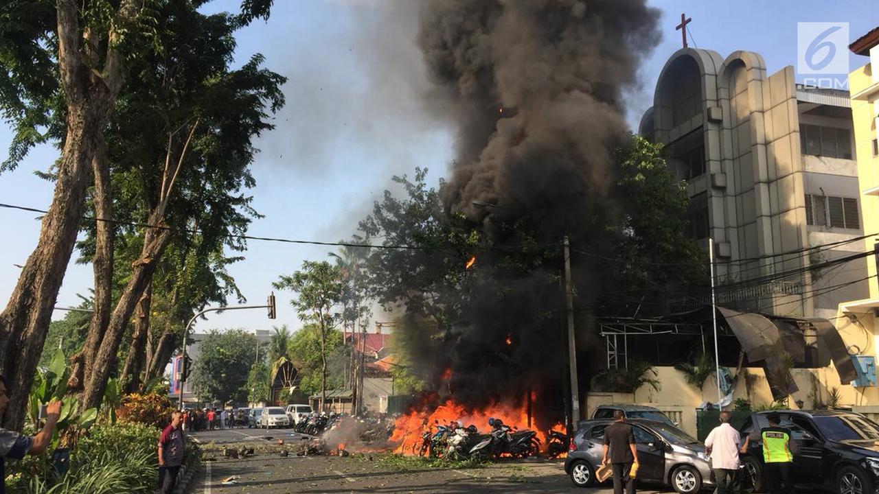 Bom Bunuh Diri Ledakan Gereja di Surabaya