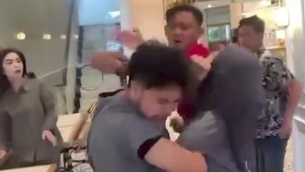 Beredar Rekaman Diduga Ibu Kandung LD Ajak Ketemuan Dokter Koas UNSRI Sebelum Penganiayaan: 'Mau Ngomong Penting