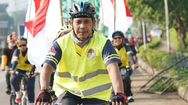 Peringati World Bicycle Day dan Hari Lingkungan Hidup Sedunia dengan Menggunakan Energi Terbarukan