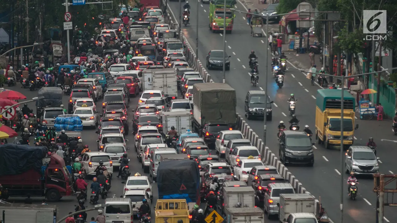 Pertumbuhan Kendaraan di Jakarta Mencapai 12 Persen Per Tahun