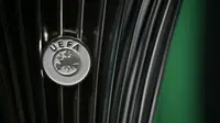 Foto ini menunjukkan logo UEFA yang ditampilkan pada UEFA Conference League menjelang pengundian babak 16 besar, perempat final, dan semifinal UEFA Conference League 2025/2026 di Gedung Sepak Bola Eropa di Nyon, Swiss bagian barat pada 27 Februari 2026. (Harold CUNNINGHAM/AFP)