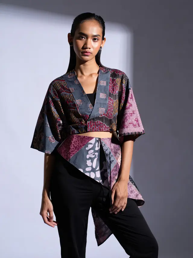 Model Baju Atasan Batik