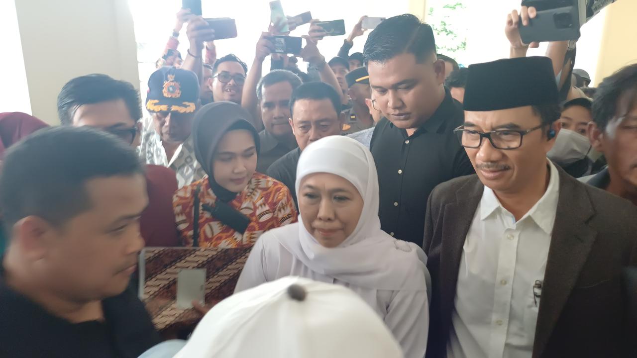 Khofifah Jadi Saksi Dugaan Korupsi Dana Hibah, Bantah Terima Fee 30 Persen