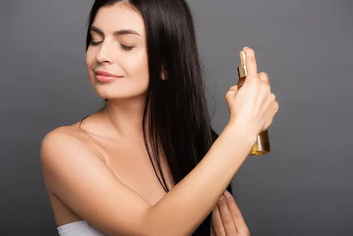 7 Kebiasaan yang Bikin Rambut Rusak dan Kehilangan Kilaunya, Wajib Dihindari