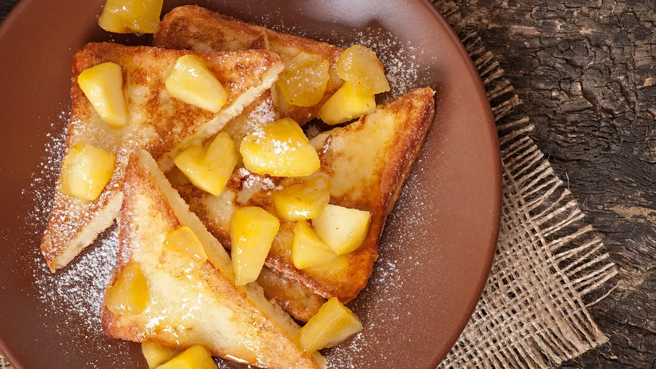 resep roti bakar apel karamel