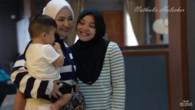 Nathalie dan Adzam ke rumah Sule (YouTube/Nathalie Holscher)