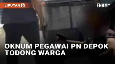 Seorang oknum pegawai Pengadilan Negeri Depok mempertontonkan aksi koboi di perumahan wilayah Bojongsari, Depok, Jawa Barat (10/8/2024). Pria berinisial DLO itu menodongkan senjata api ke warga lantaran merasa tersinggung. Penodongan terjadi usai war...