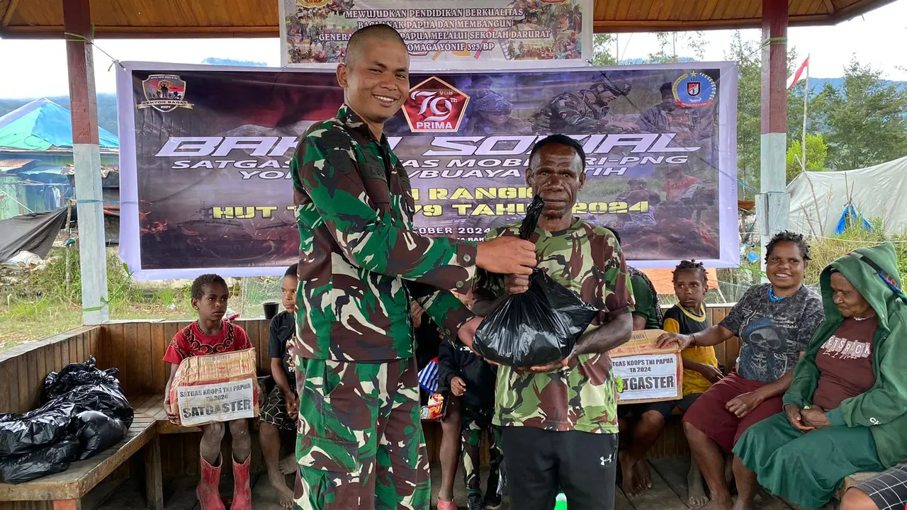 Mendukung Percepatan Pembangunan, TNI Salurkan Bantuan Pertanian di Intan Jaya