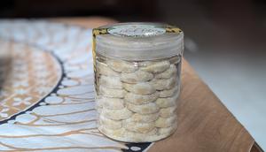 Kue-kue Lebaran seperti nastar, kastengel, dan putri salju tinggi gula dan lemak. Batasi makan kue Lebaran agar berat badan tidak naik. (Foto: Liputan6.co/Ade Nasihudin)