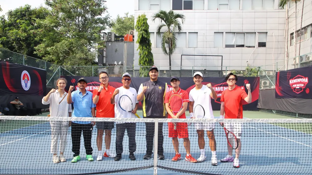 Raffi Ahmad main tenis