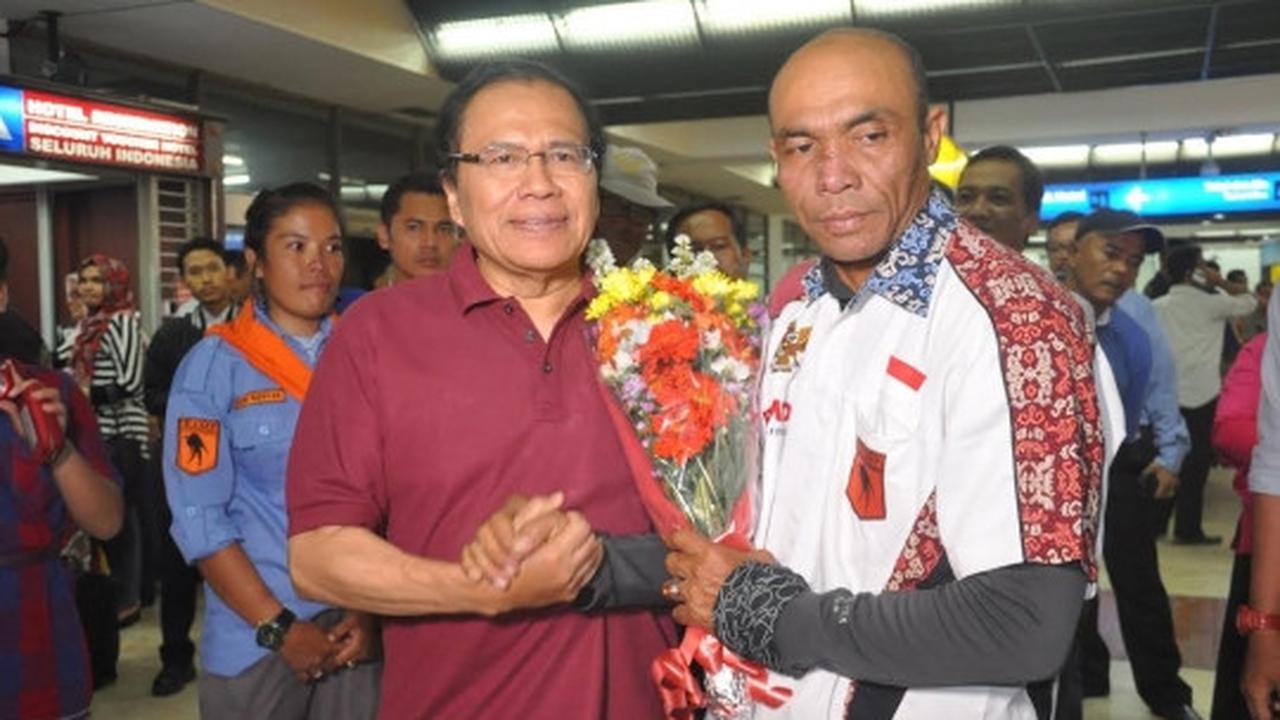Menko Rizal Ramli sambut Tim Pendaki Puncak Cartenz
