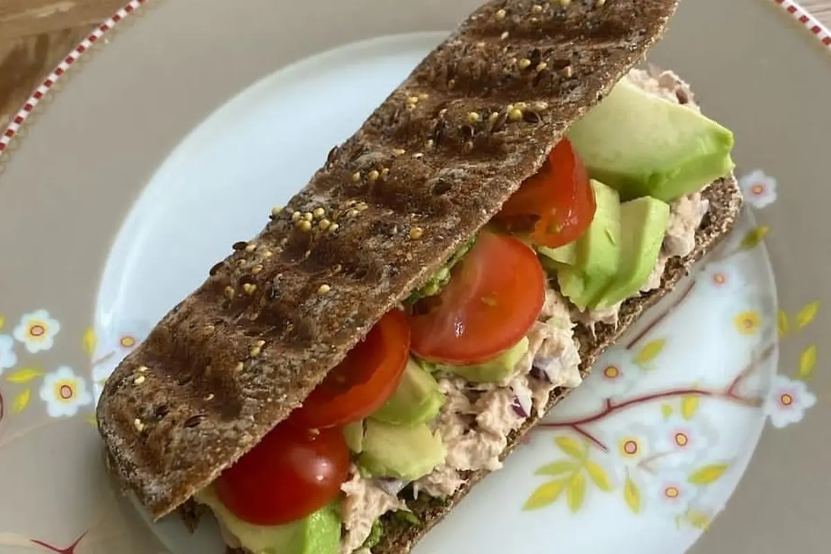 tunacado sandwich
