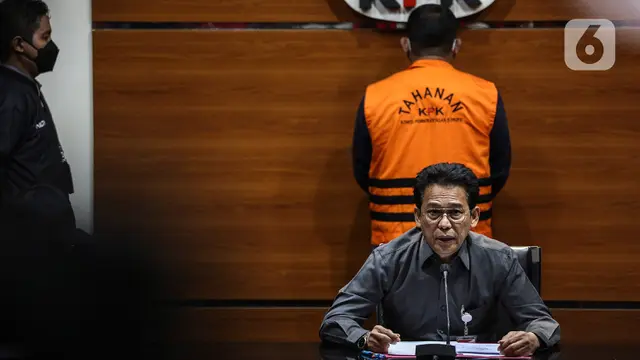 KPK Tahan Mantan Panglima GAM Izil Azhar