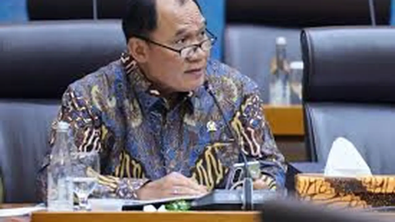 Anggota Komisi VII DPR, Bambang Haryo Soekartono meminta pemerintah mengevaluasi penanganan kebakaran hutan di Indonesia. (Istimewa)