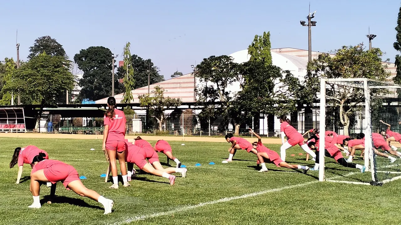 Latihan Timnas Putri Indonesia