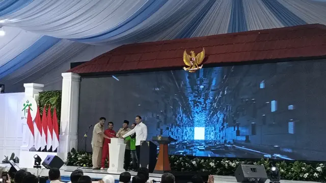 Presiden Prabowo Subianto melaksanakan akad massal 26.000 KPR Sejahtera FLPP (Fasilitas Likuiditas Pembiayaan Perumahan). (Foto: Liputan6.com/Maulandy Y)
